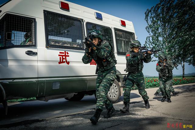 大图来袭!直击武警黑龙江总队执勤支队实兵战术演练
