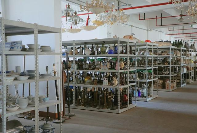 直击电影幕后!一起去松江这个"电影梦工厂"的道具仓库看看