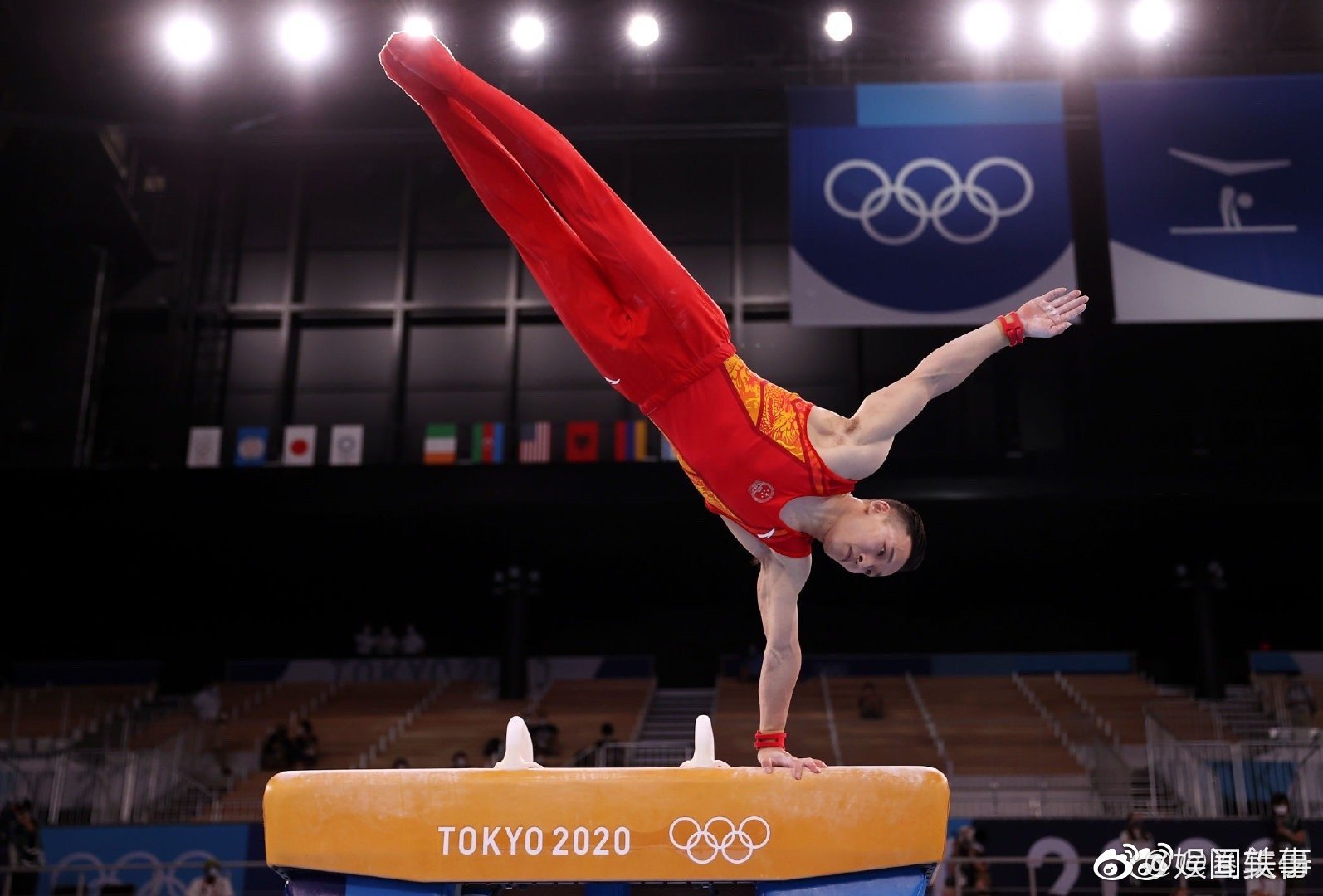 刚刚比完下来,成绩没出来就到处庆祝了?哦!