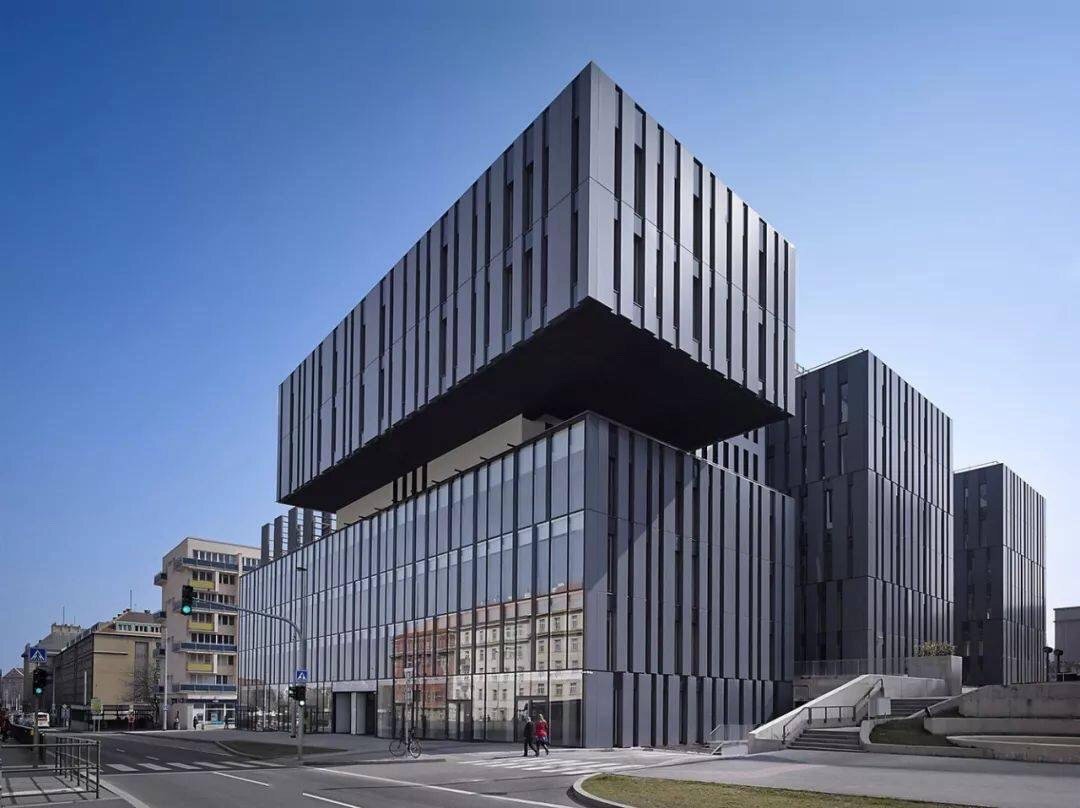 建筑外立面设计|竖线条 体块穿插 ……_高清图集_新浪网