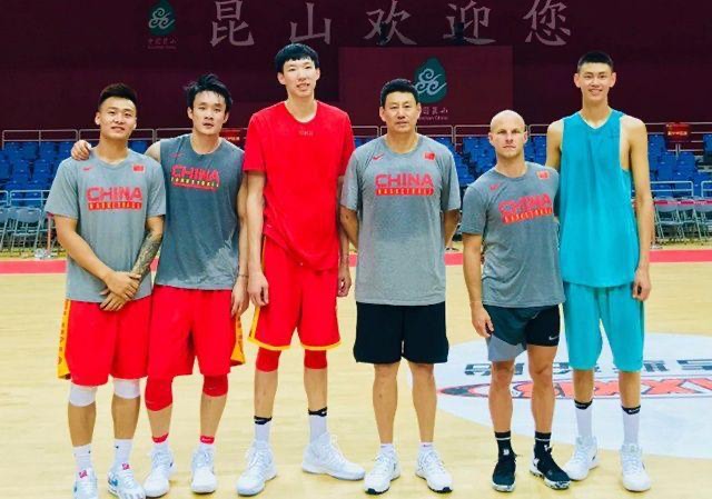 国内4球员有望登陆nba,张镇麟全明星劲爆表现亮眼,姚明猛夸