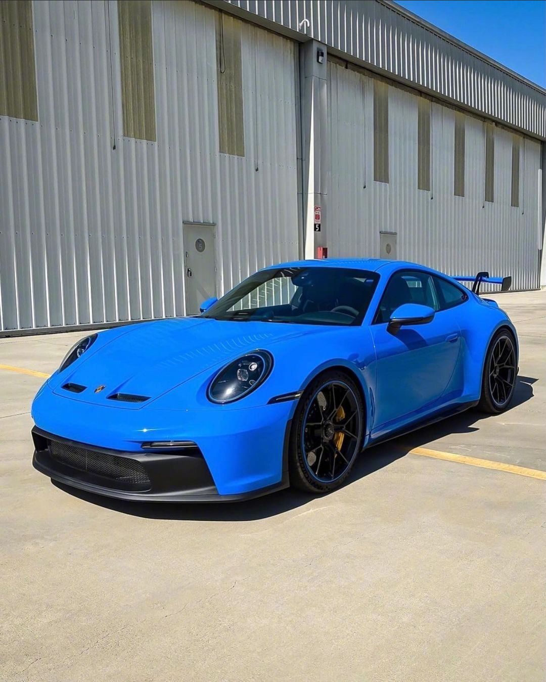 保时捷 porsche 911 gt3,这蓝色很漂很魅力!