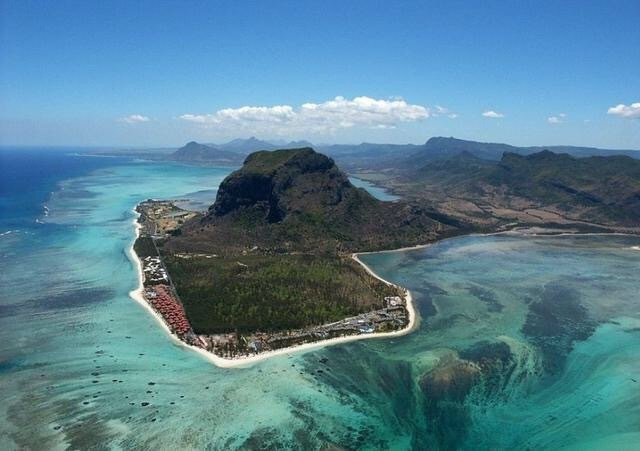 货轮触礁燃油泄漏，毛里求斯灭顶之灾，你怎么看日本人...