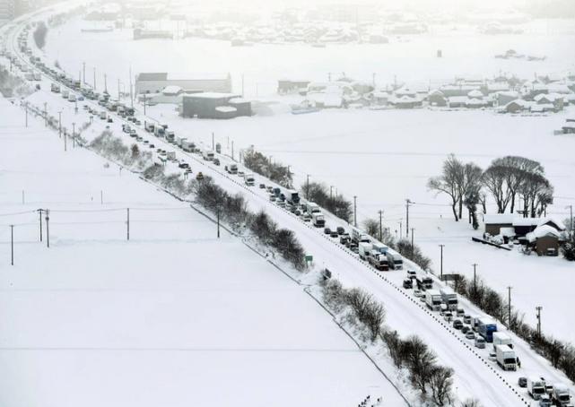 日本果然有大事发生？“沉没预言”引关注，上百架航班被直接取消休闲区蓝鸢梦想 - Www.slyday.coM
