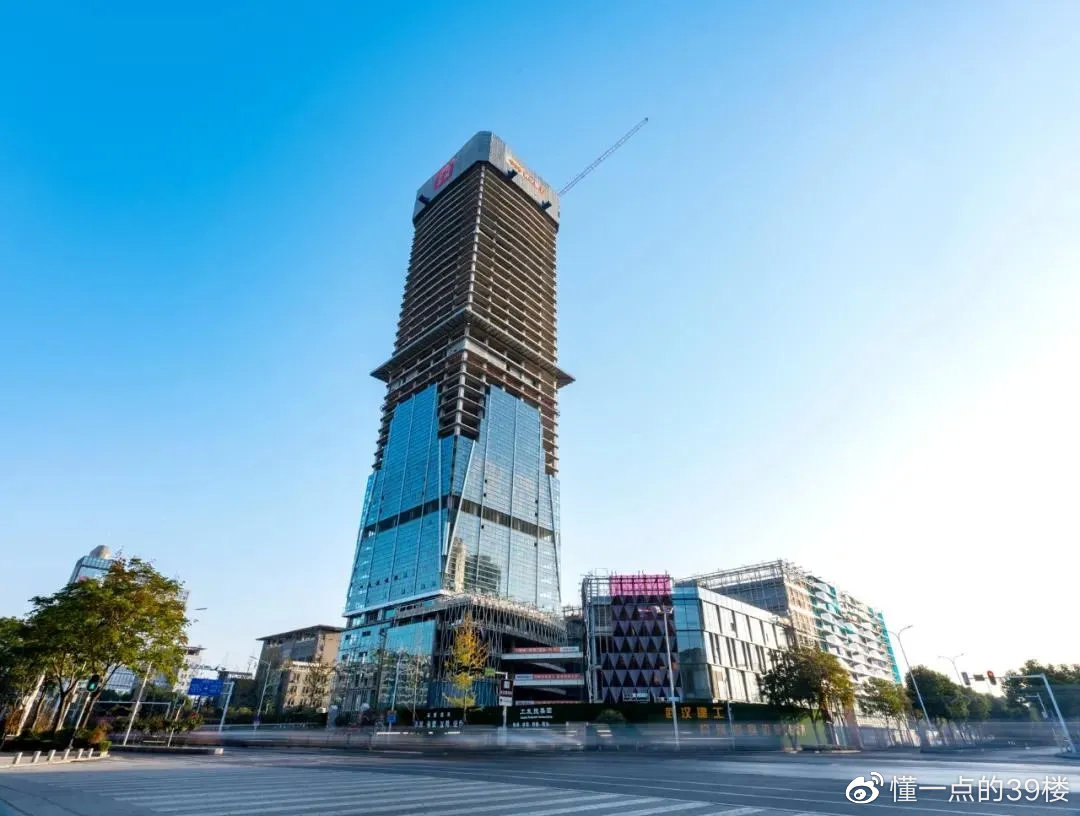 武汉金银湖199 的反差萌,你"磕"到了吗?