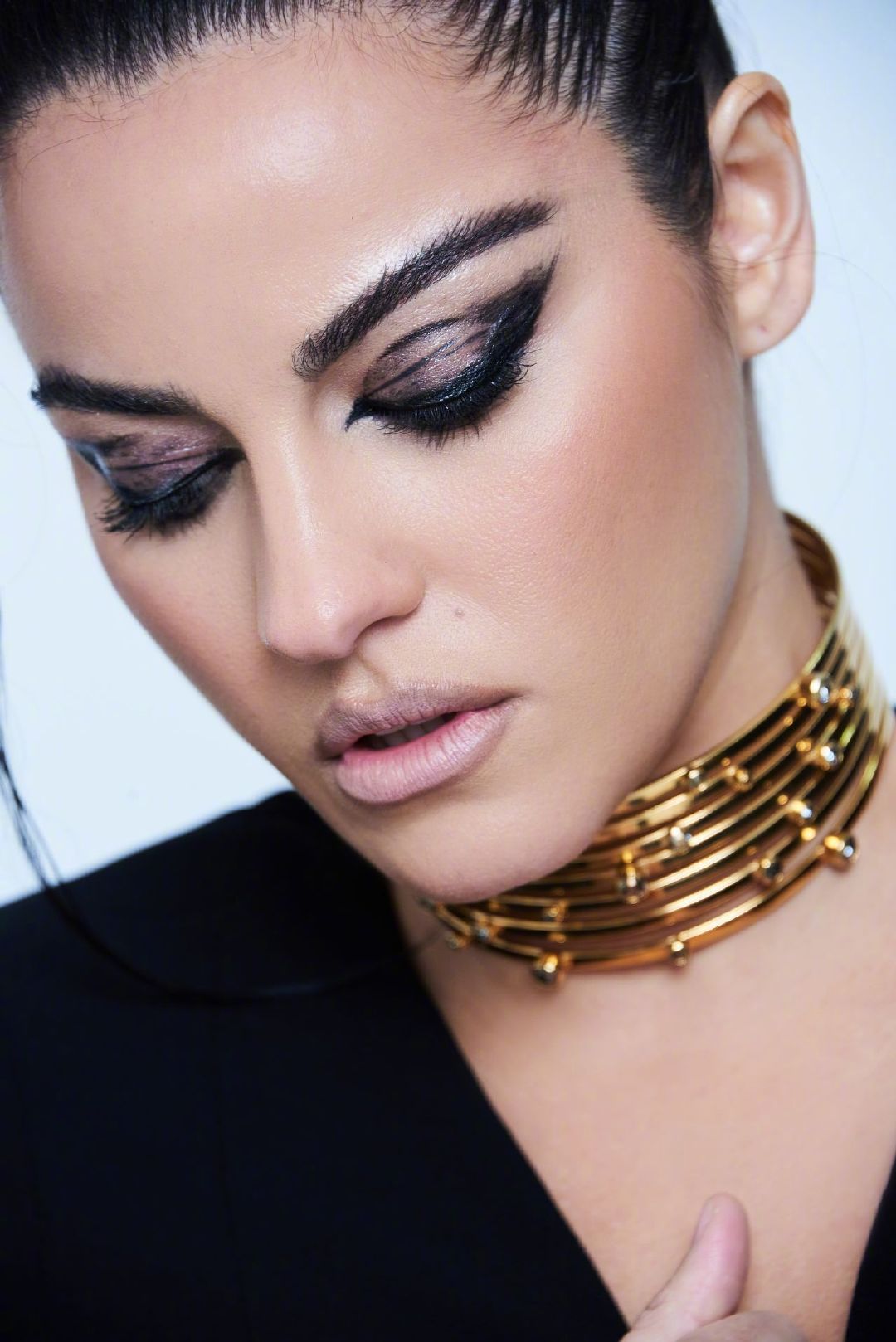 迈特·佩罗尼Maite Perroni - InLove Magazine 11/26/2020