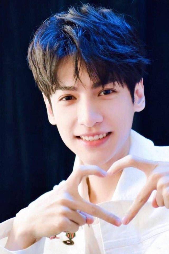 身高不够演技来凑，这4位人帅演技好却输在个子上，身高成短板休闲区蓝鸢梦想 - Www.slyday.coM