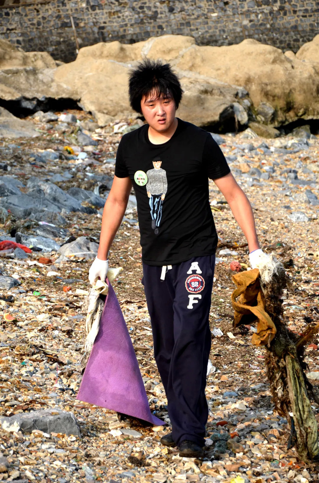 大连垃圾王:"兜兜"的事业