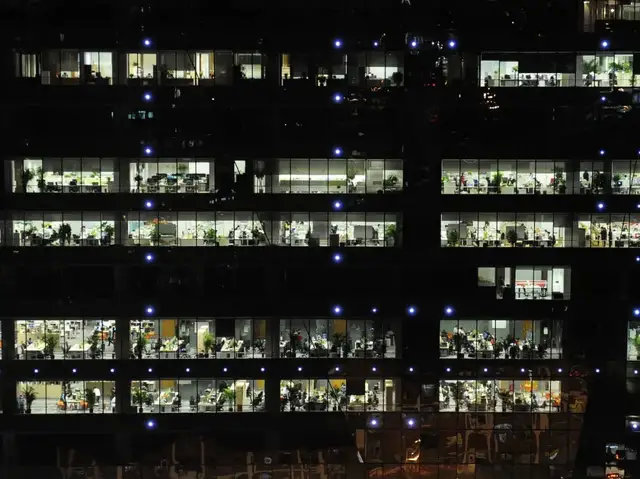 取消大小周后，我患上了加班后遗症休闲区蓝鸢梦想 - Www.slyday.coM