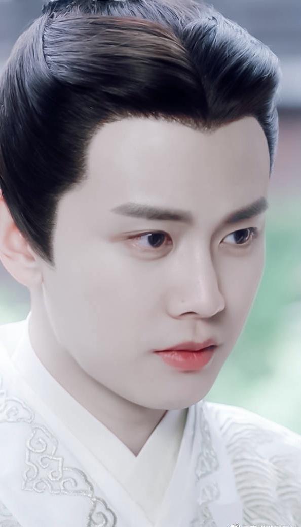 身高不够演技来凑，这4位人帅演技好却输在个子上，身高成短板休闲区蓝鸢梦想 - Www.slyday.coM