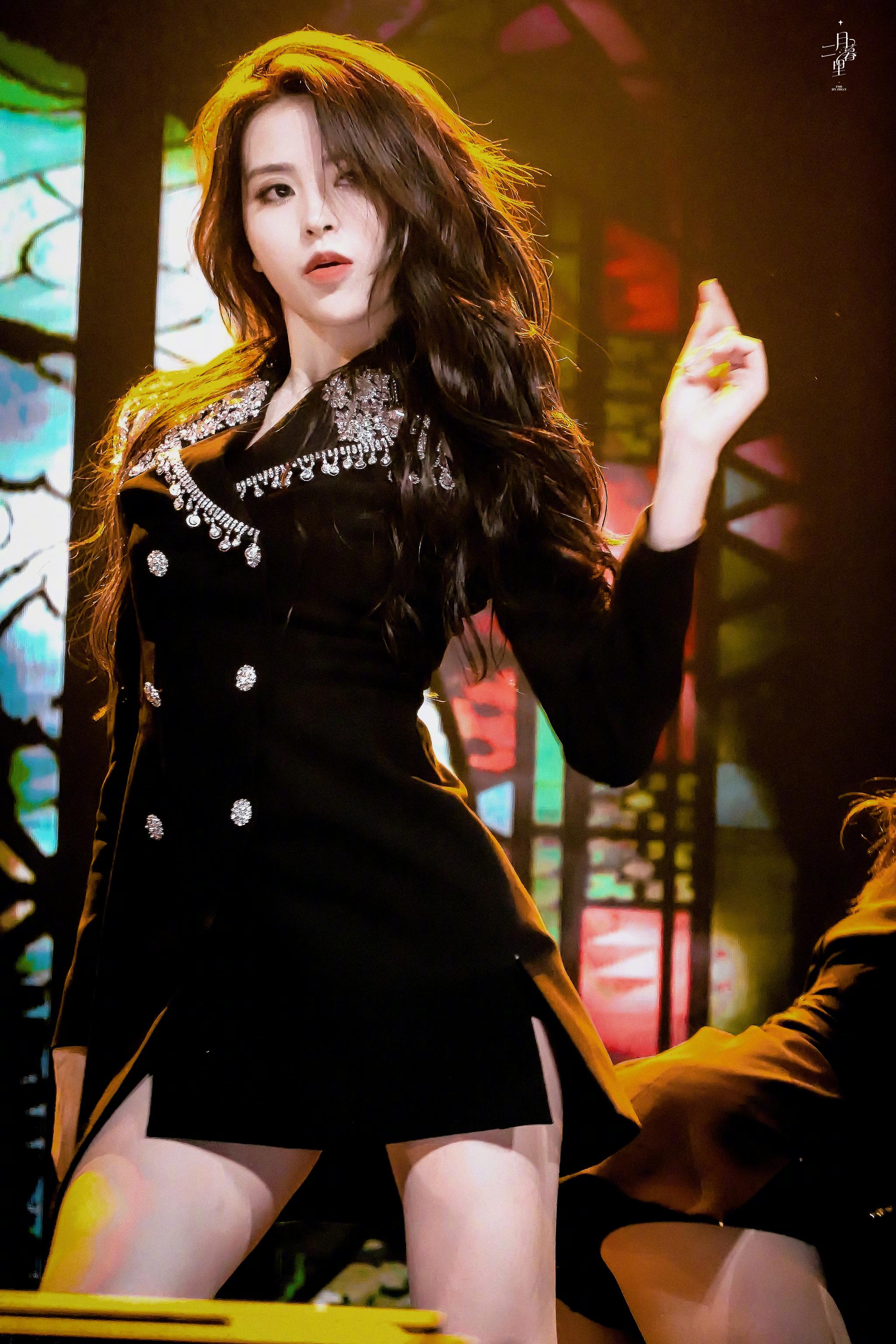 金子涵,青你2第一个拥有万转出圈图的美女,会是最后c位出道的人吗