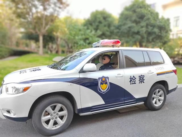 机要件收发,文书案卷送达是法警最日常性的工作,而区院,区域特点使