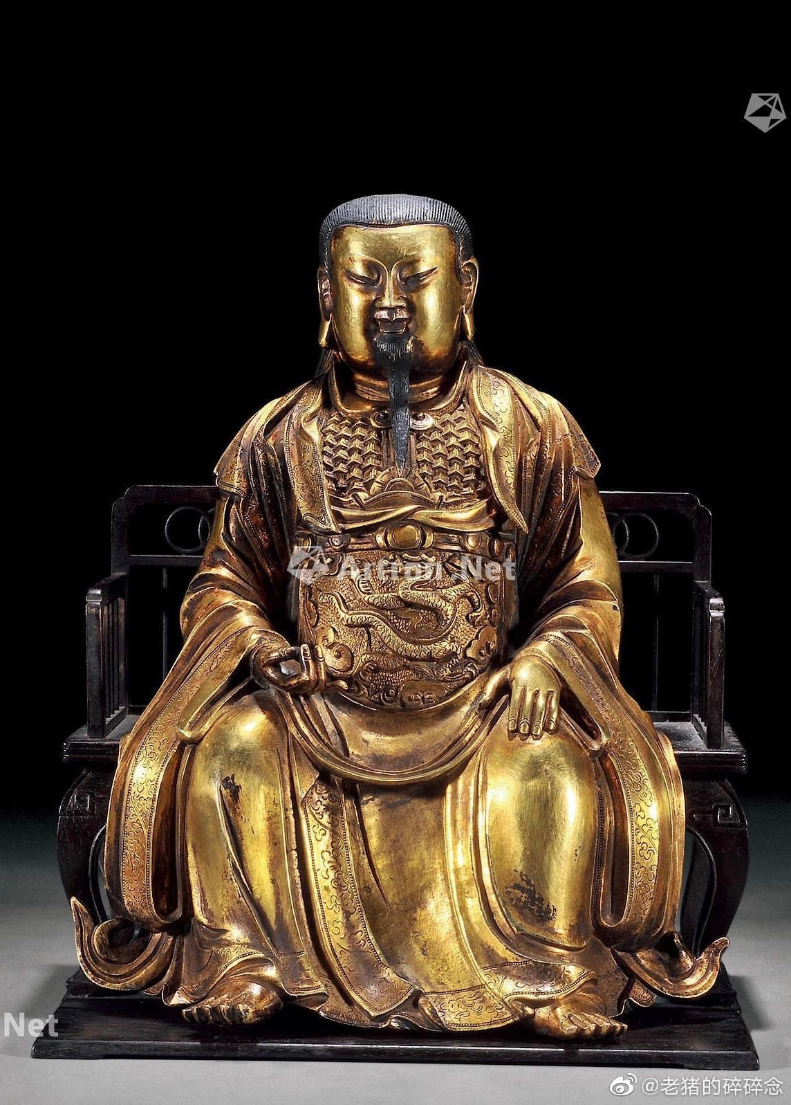 真武大帝的道场便是武当山，他既是为北方之神，又是水神……