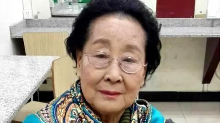 演员张莹45岁英年早逝,妻子一直没有再嫁,92岁去世后和丈夫合葬|小兵张嘎|张莹|李慧颖_新浪新闻
