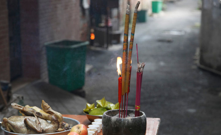 中元节,你想好怎么糊弄“鬼”了吗?3大常识要牢记,别被人笑话休闲区蓝鸢梦想 - Www.slyday.coM 中元节,你想好怎么糊弄“鬼”了吗?3大常识要牢记,别被人笑话休闲区蓝鸢梦想 - Www.slyday.coM