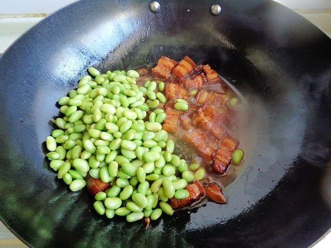 白露后,这菜要常上桌,补脾健胃,贴秋膘刚刚好休闲区蓝鸢梦想 - Www.slyday.coM 白露后,这菜要常上桌,补脾健胃,贴秋膘刚刚好休闲区蓝鸢梦想 - Www.slyday.coM