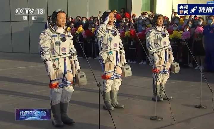 聂海胜、刘伯明、汤洪波乘神舟十二号飞天,他们在太空都将做什么休闲区蓝鸢梦想 - Www.slyday.coM 聂海胜、刘伯明、汤洪波乘神舟十二号飞天,他们在太空都将做什么休闲区蓝鸢梦想 - Www.slyday.coM