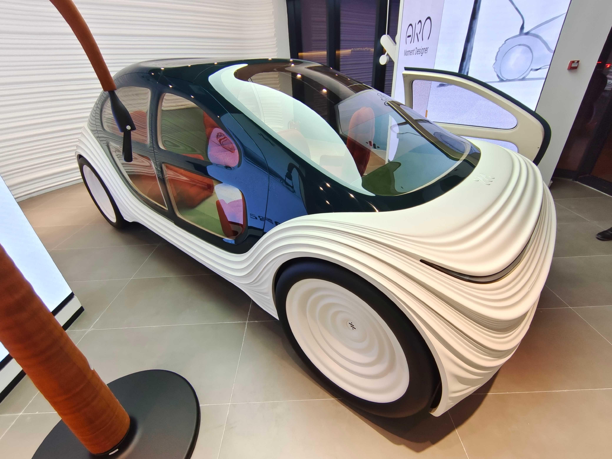 上汽智己新能源智能汽车新店开业未来无人驾驶概念车引关注