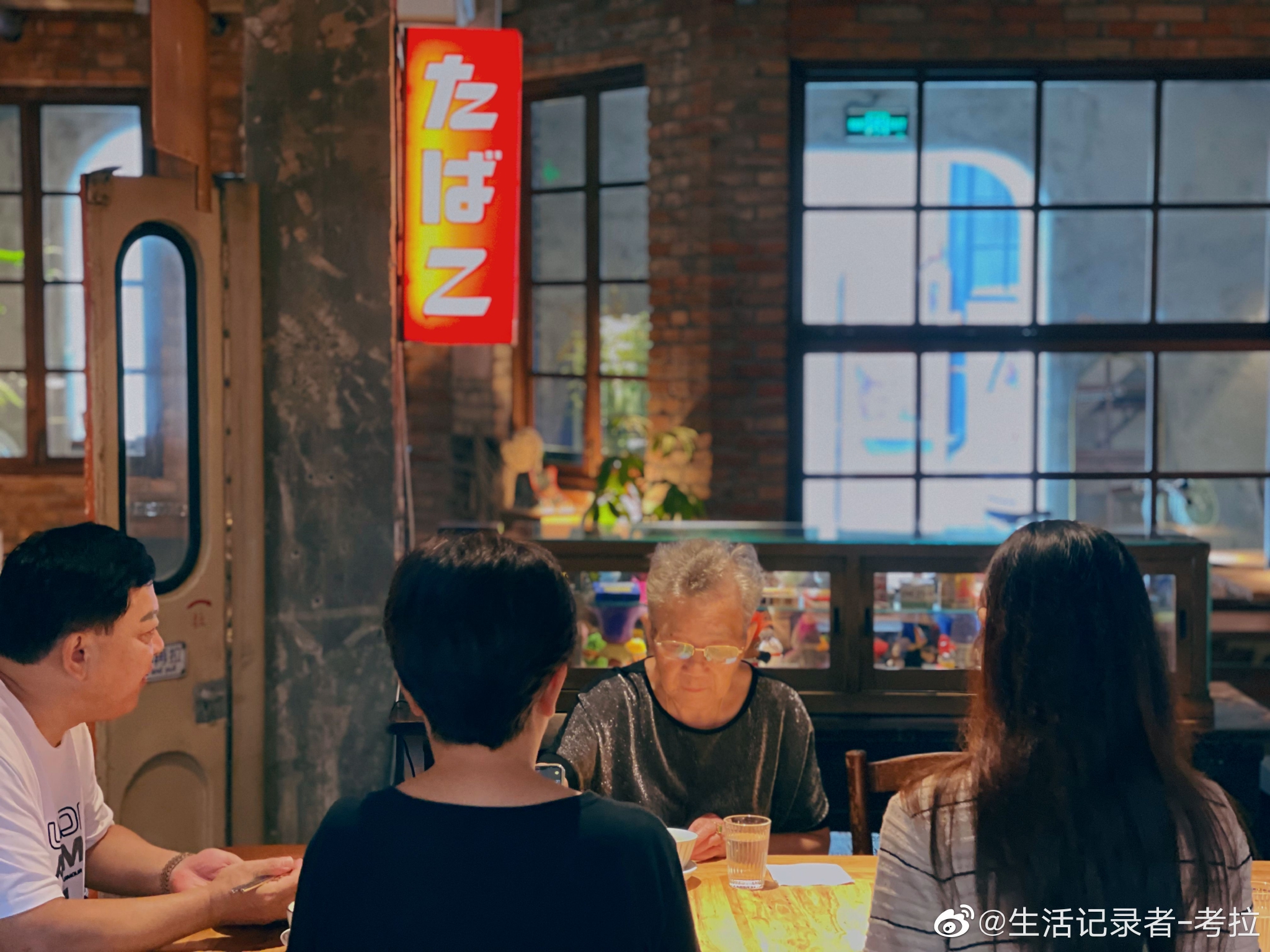 人类之所以能进步,就是因为下一代,不怎么听上一代的话……|上一代|下一代|人类_新浪新闻