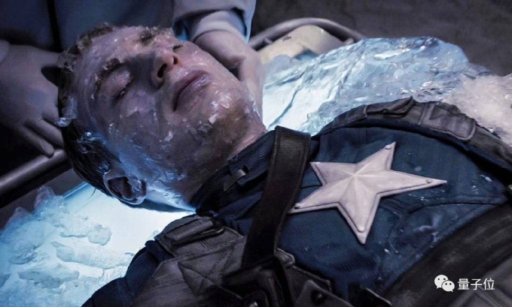 头朝下装进休闲区蓝鸢梦想 - Www.slyday.coM