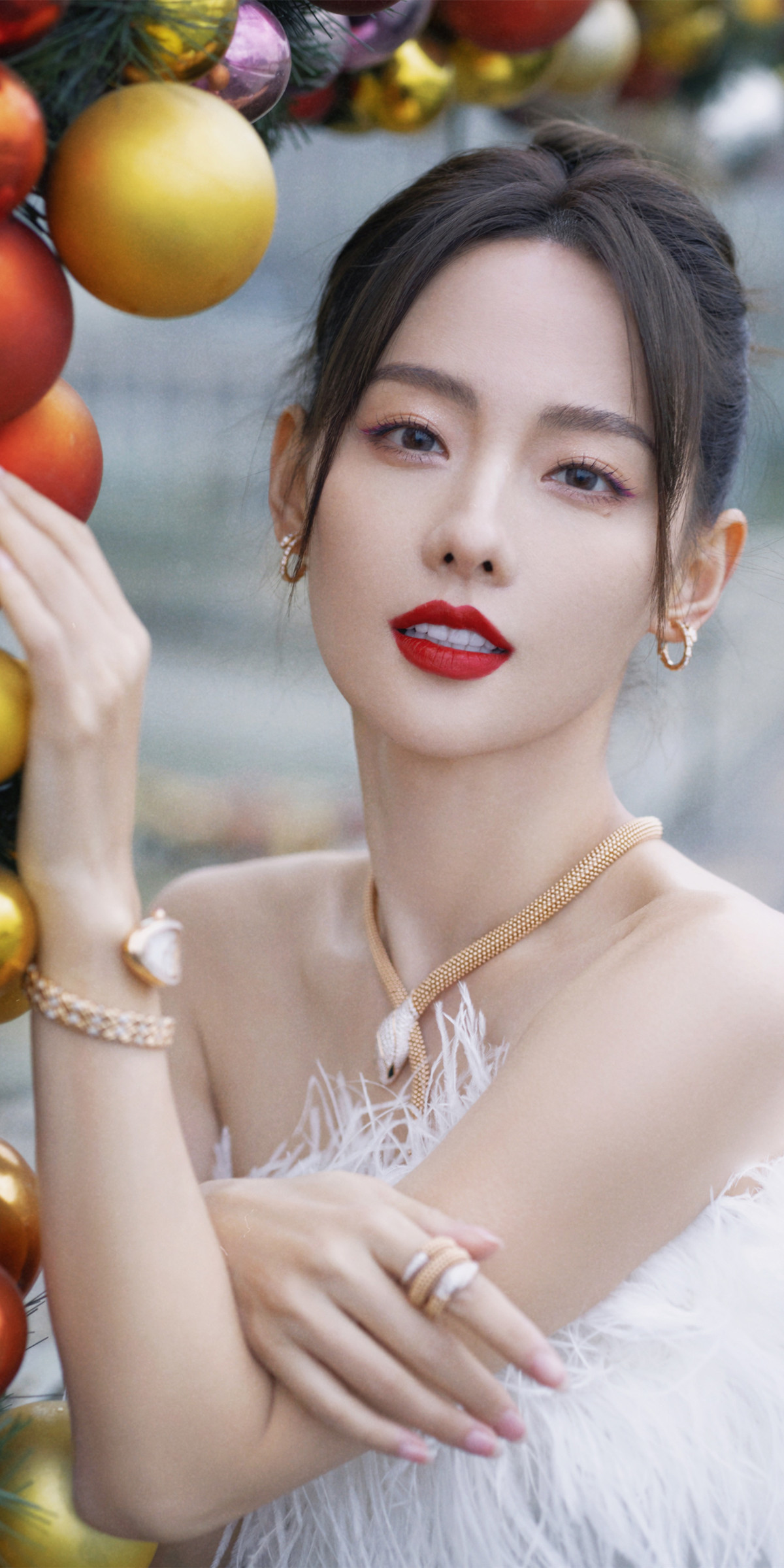 张嘉倪柔美贵气壁纸组图_高清图集_新浪网