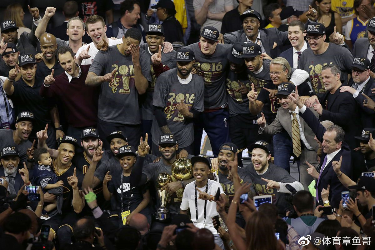 jr-史密斯在网络直播中谈到2016年总决赛骑士1-3落后逆转夺冠的故事