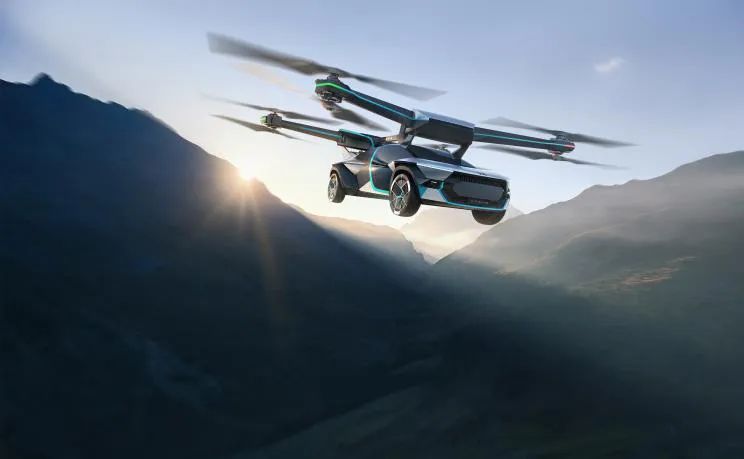 超大号有人机小鹏发布最新垂直起降飞行汽车