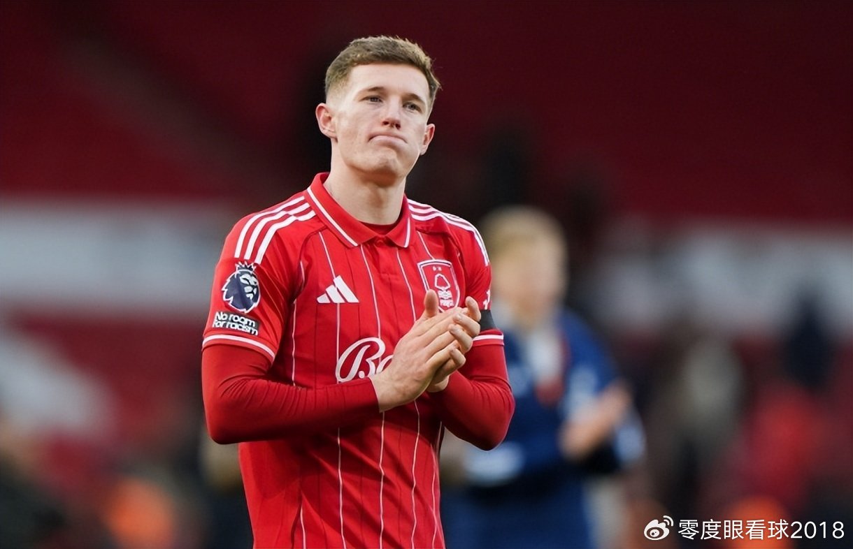 切尔西狂追23岁英格兰中场天才，转会费8000万镑，两大豪门来抢人