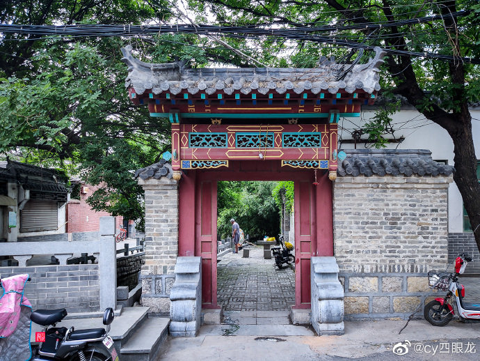 于家桥位于济南铜元局后街在这段百十米长的邻水老街上
