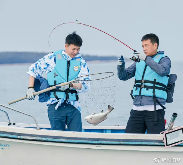 《向往的生活》质量有变化,熟悉的人来了,黄磊终于支棱起来!休闲区蓝鸢梦想 - Www.slyday.coM 《向往的生活》质量有变化,熟悉的人来了,黄磊终于支棱起来!休闲区蓝鸢梦想 - Www.slyday.coM