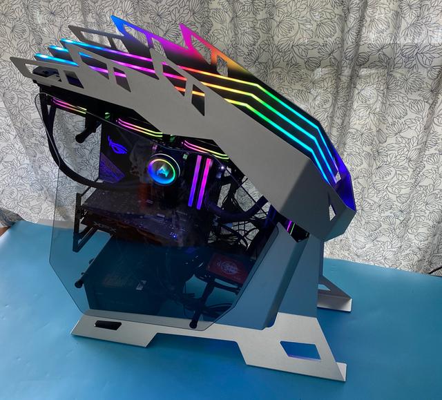 异形机箱好玩吗?装一个看看效果如何,大水牛铁血战士铝合金酷不