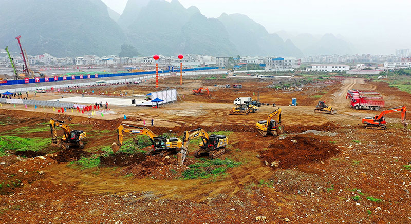 都安瑶族自治县高铁新区配套基础设施建设项目开工