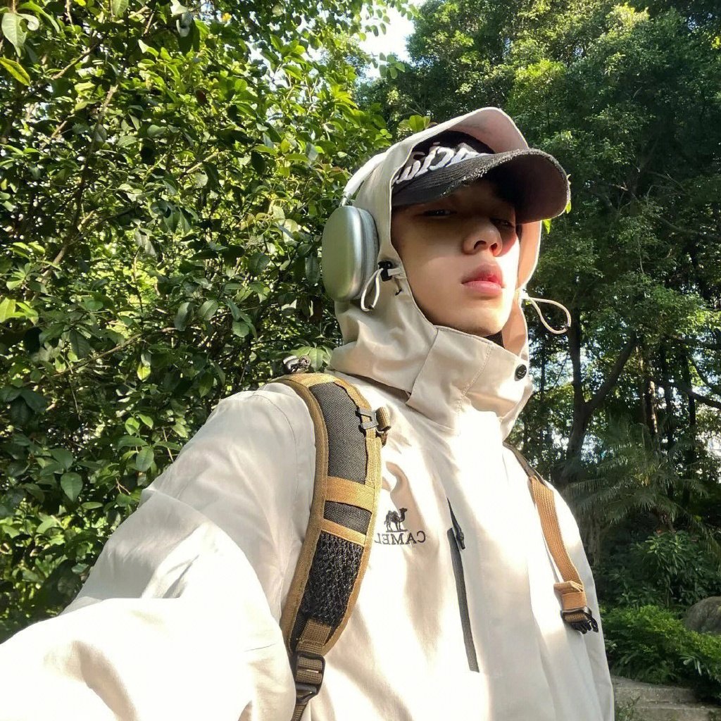 *酷boy男生wechat头像__财经头条