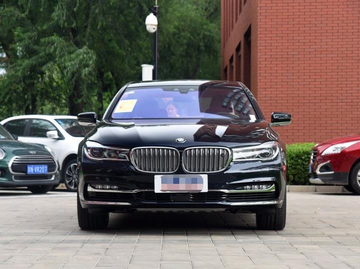 80万没要奔驰s级却提了辆宝马730,开了8740公里一肚子话要说