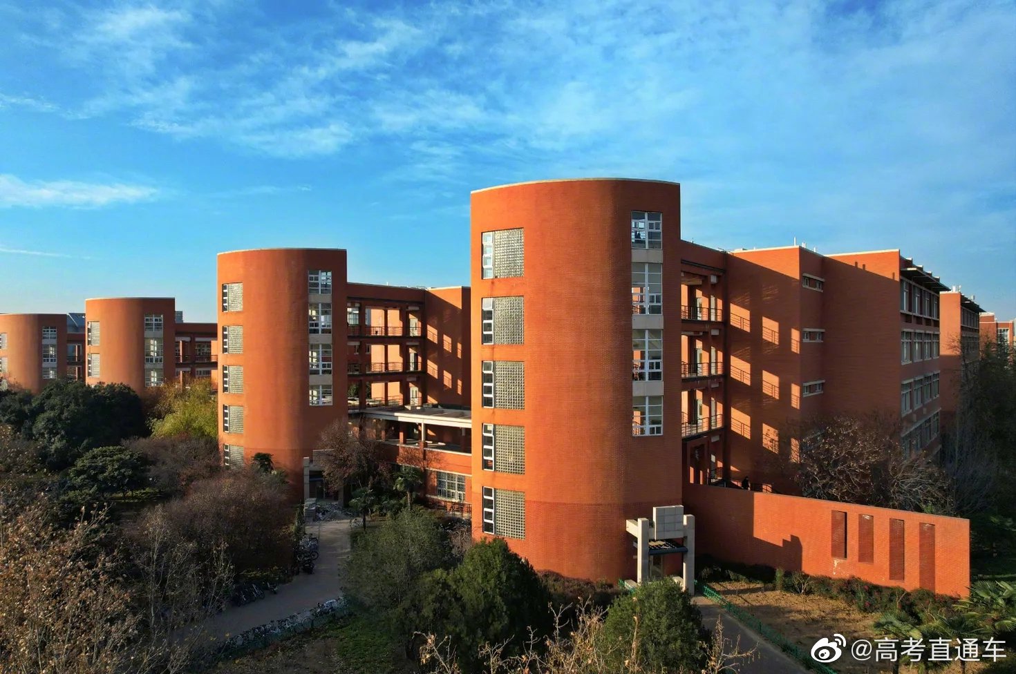 郑州大学美景图片