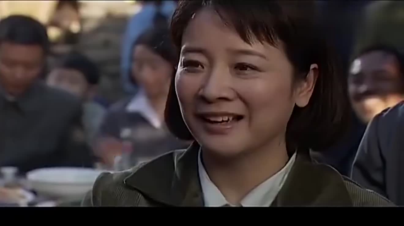 叶落长安梁长安和莲花结婚莲花妈给准备了三大件当嫁妆