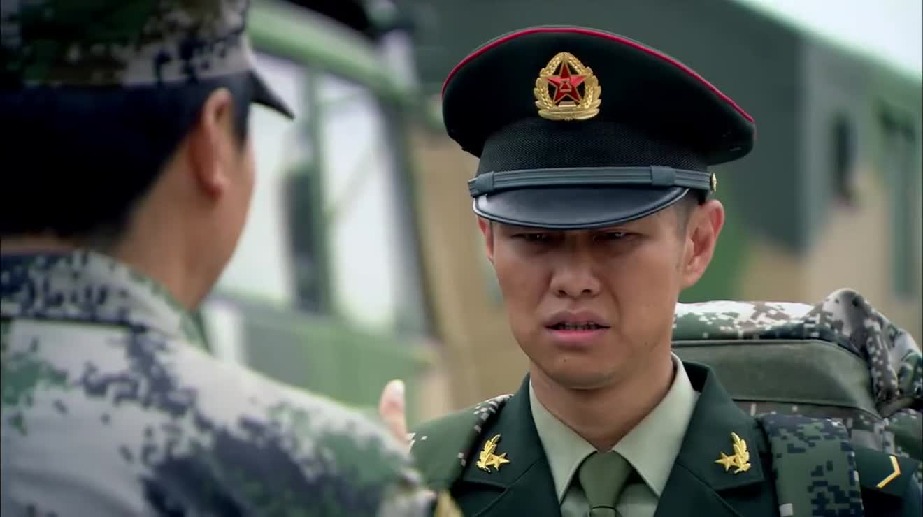 利刃出鞘:李二牛不愿意离开炊事班,班长忍着眼泪让他滚__财经头条