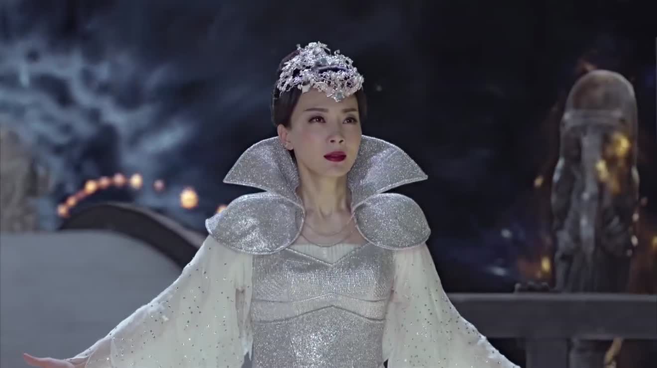 圣后被星盘大阵扰乱心智为天下不顾一切真是昏庸无道