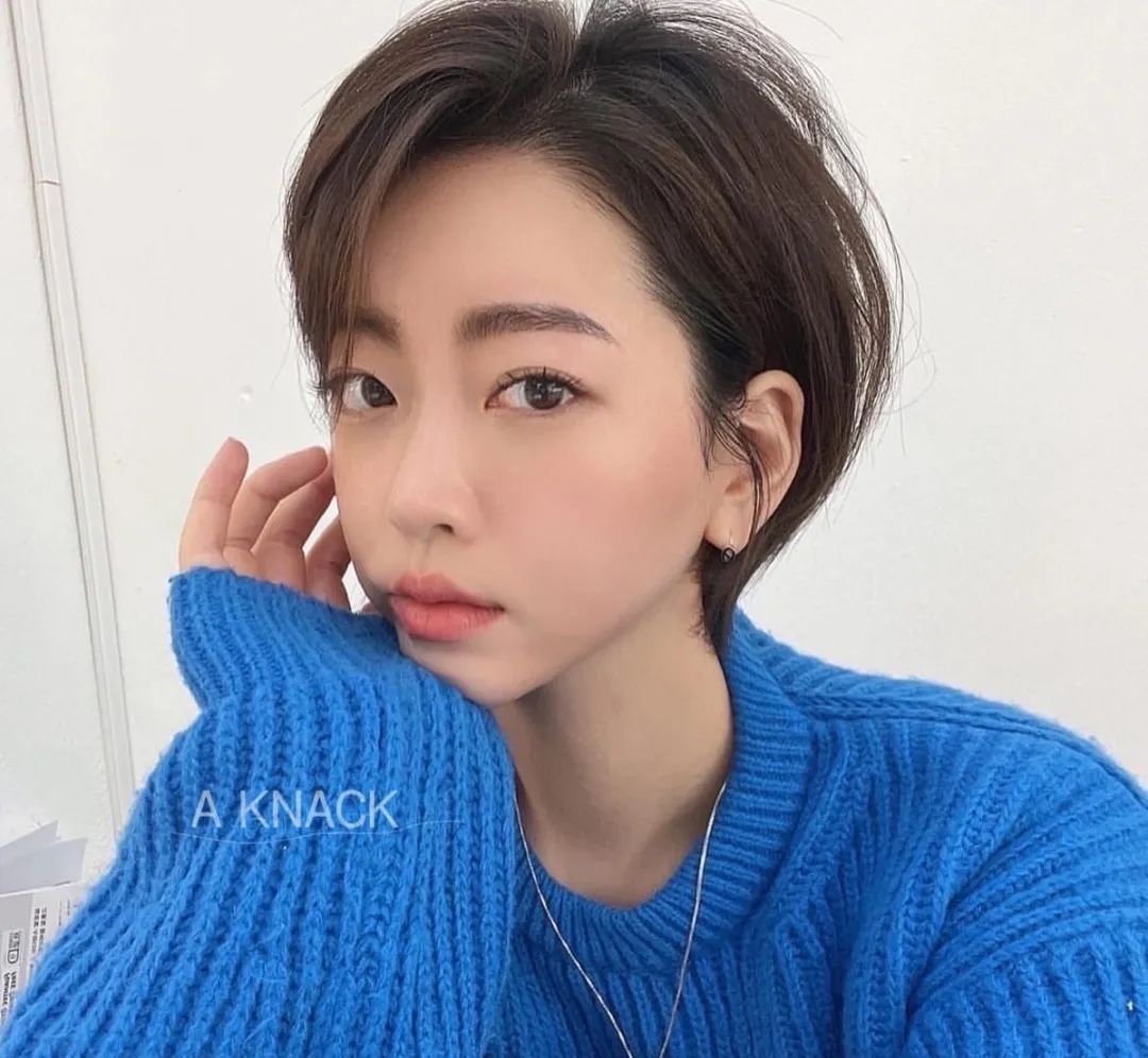 甜美可爱的韩系短发清新时尚又精致