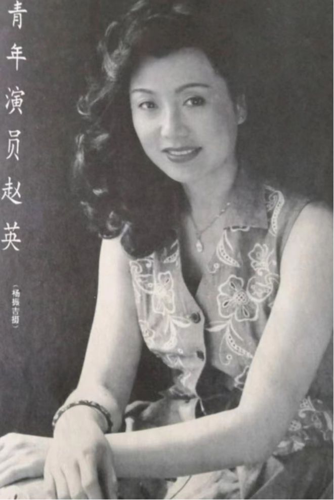 老戏骨巫刚,离婚后至今未婚,和陈瑾老来做伴、互相照顾