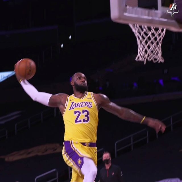 23号获准起飞,扣篮人风采依旧|扣篮|战斧|詹姆斯_新浪新闻