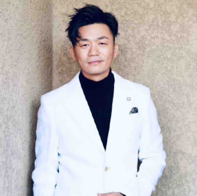 真正的白马王子王宝强通过恋爱而形象大变的状态也让现在的他越来越会