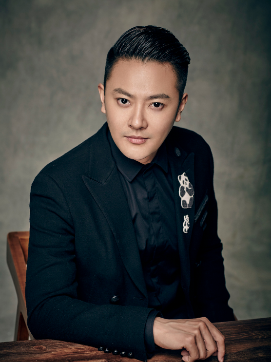 如今也都成为过去了,其实印小天不但颜值高,演技也很精湛,如今终于有