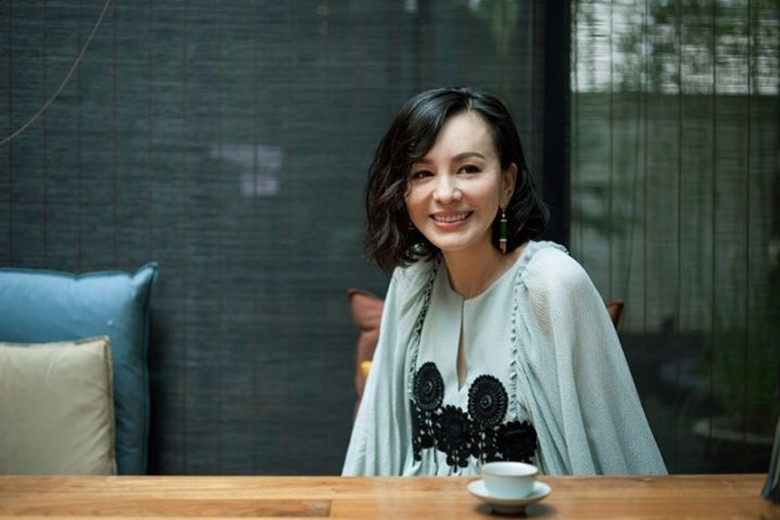 两任富豪老公成谜,51岁"雪姨"相亲却不敢谈感情,和儿子有关|王琳|雪姨