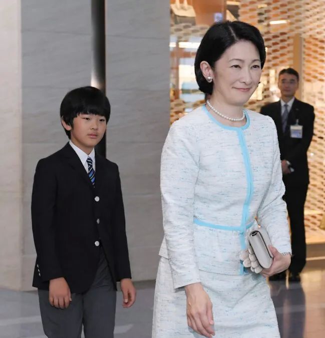 纪子妃生下儿子后容貌发生巨大变化，相由心生原来是真的存在休闲区蓝鸢梦想 - Www.slyday.coM