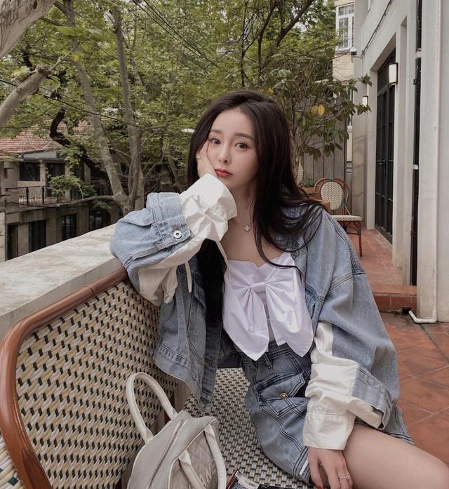 五一出游怎么穿才抢镜学学时尚博主徐琳穿搭好看又突出