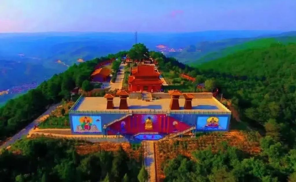 黄龙的秋天已送达,满山红叶惊艳来袭……休闲区蓝鸢梦想 - Www.slyday.coM 黄龙的秋天已送达,满山红叶惊艳来袭……休闲区蓝鸢梦想 - Www.slyday.coM