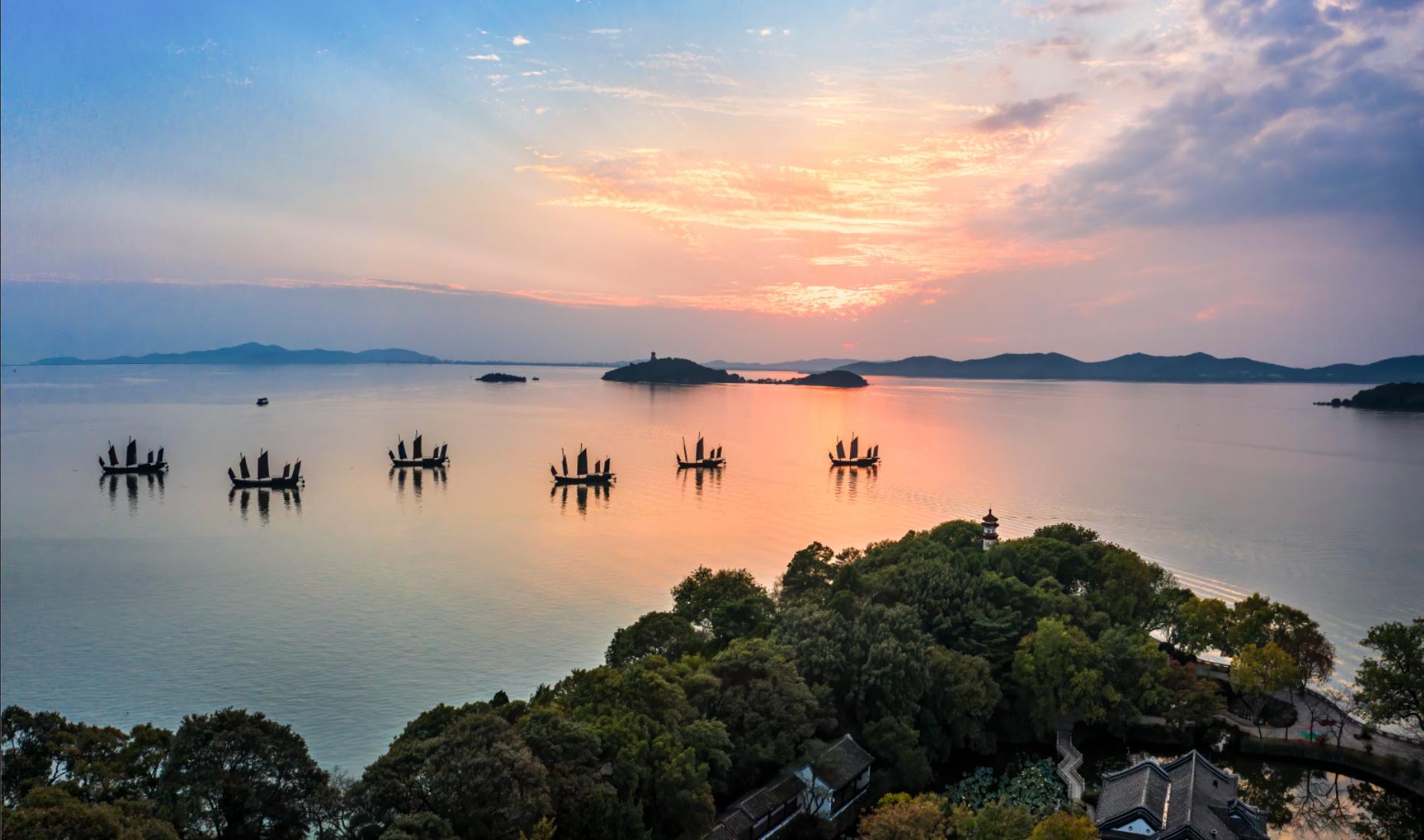 美丽江苏每日一景丨无锡鼋头渚冬日寻趣绰绰帆影