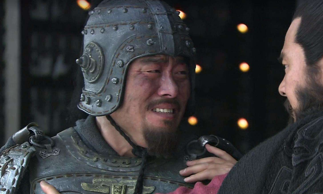 三国中唯一单挑过吕布马超许褚关羽,还活蹦乱跳的人,他是谁?