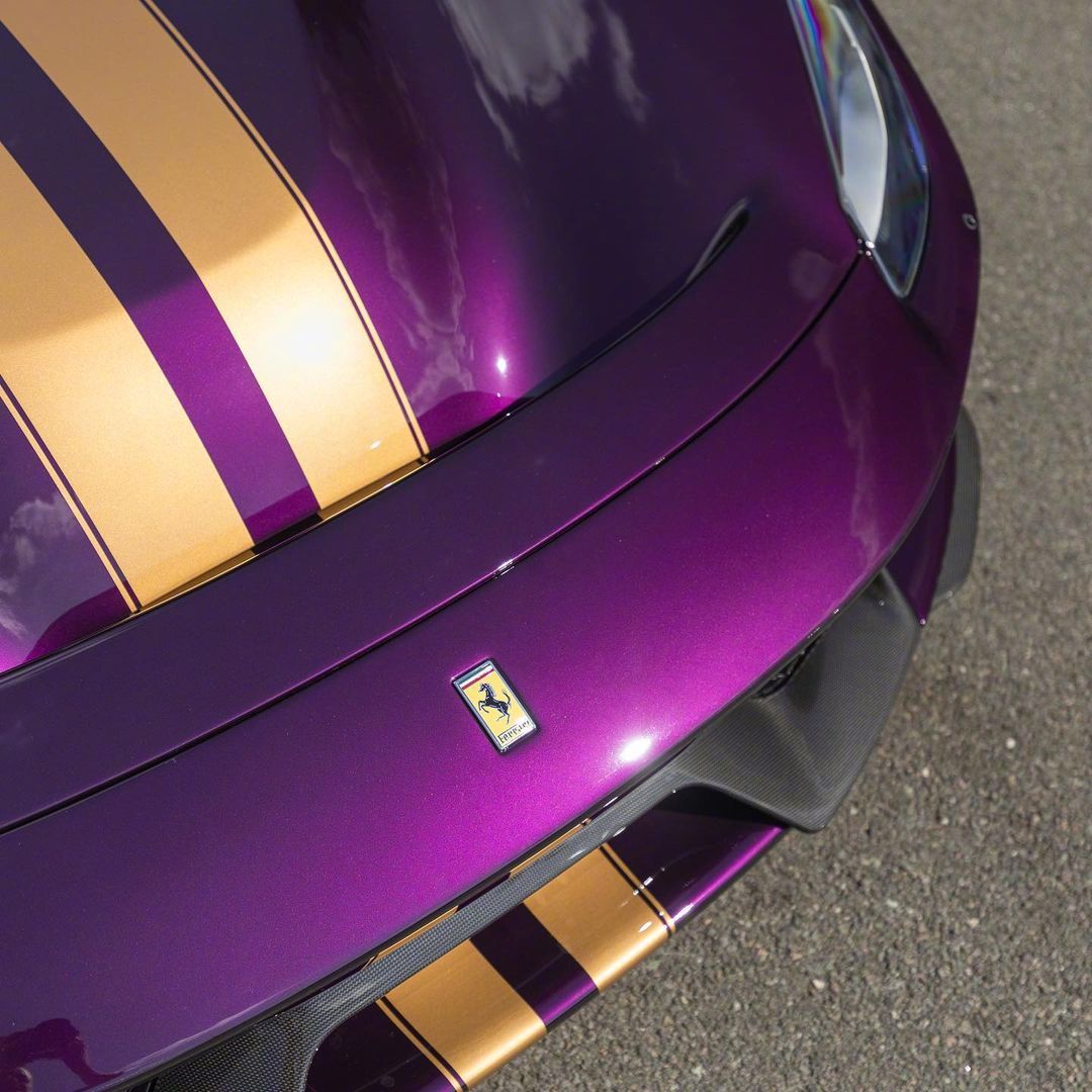 紫魅法拉利488 pista